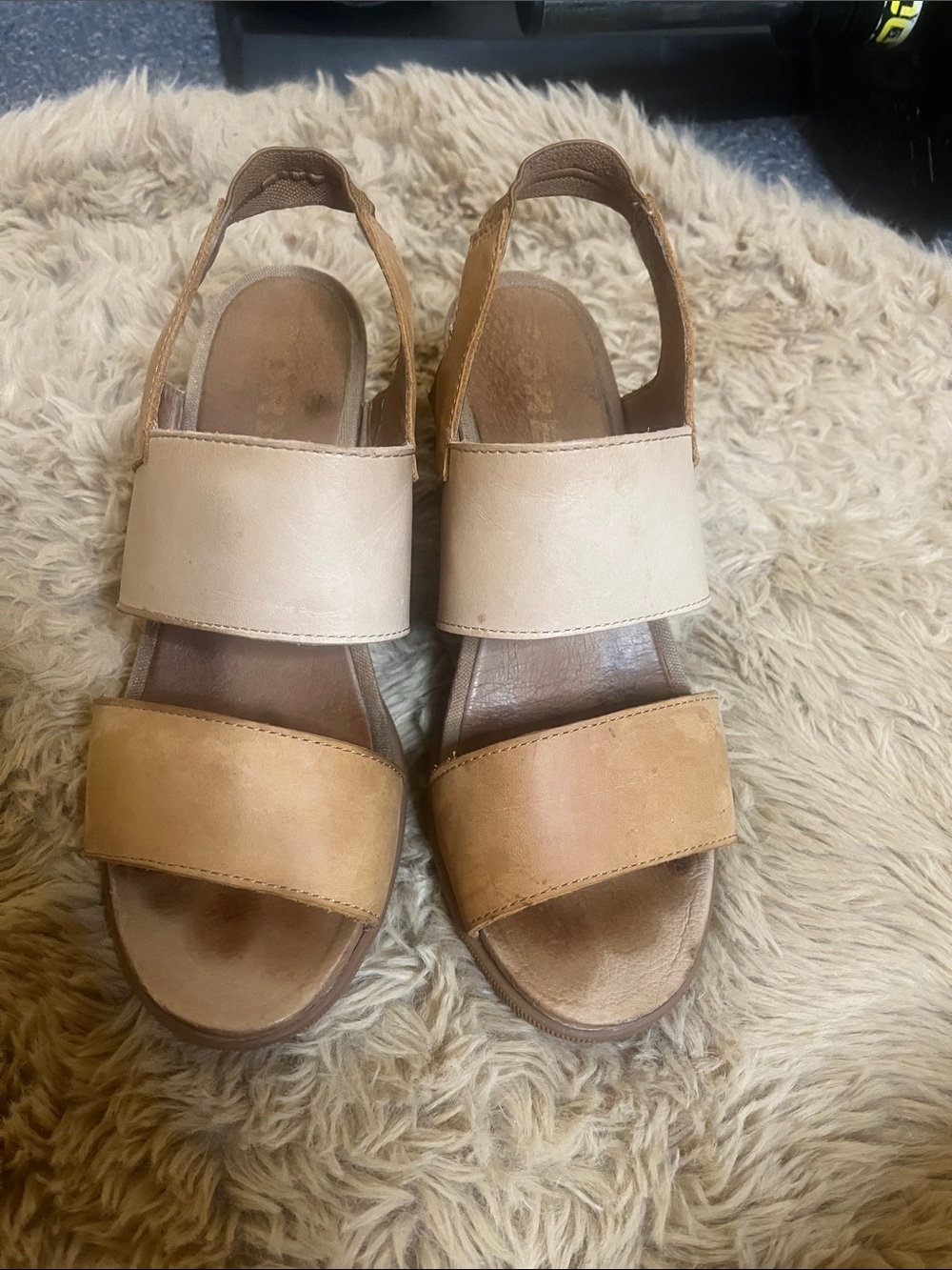 Sorel Women's Two-Band Slingback Sandals in Tan and Cream